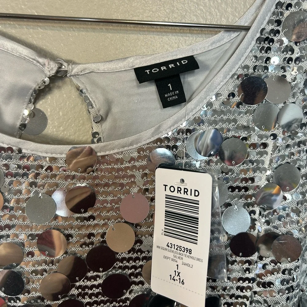 torrid Silver Sequin Mini Dress - Picture 4 of 8